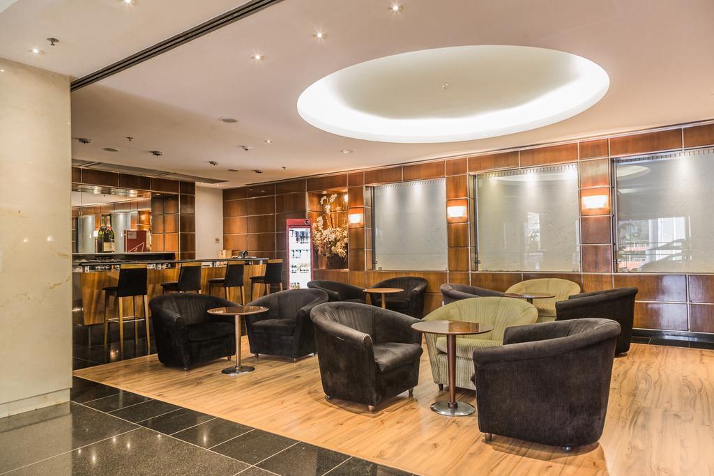 Grand Bittar Hotel 브라질리아 외부 사진 The lounge at the airport