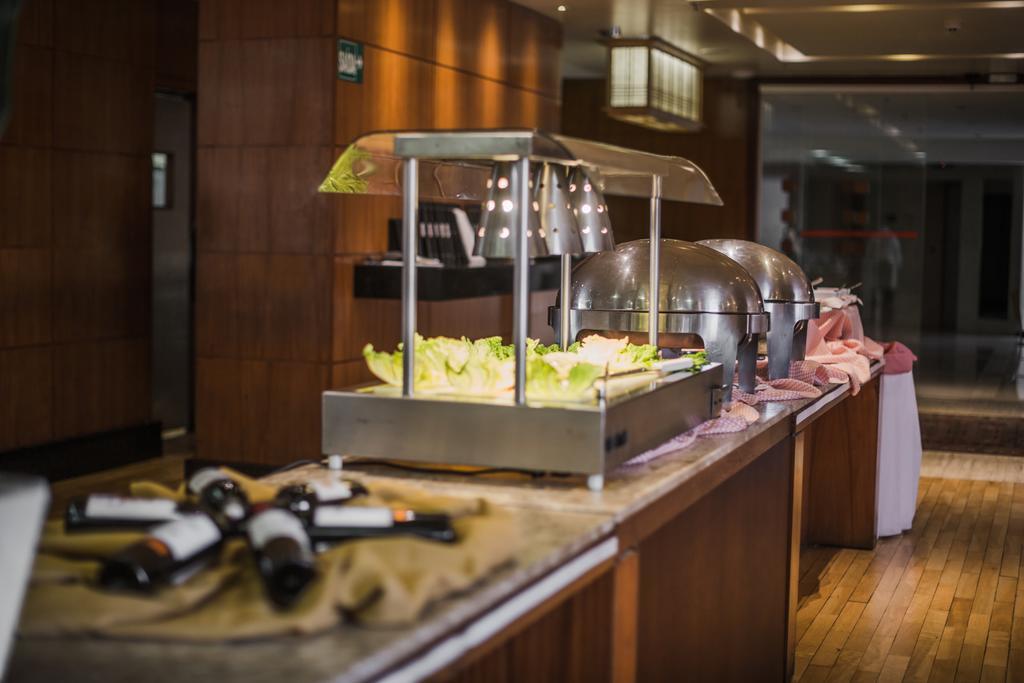 Grand Bittar Hotel 브라질리아 외부 사진 A buffet at a hotel